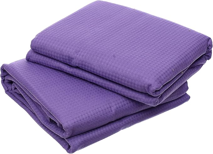 MODA HOME Al-Ameria single 1-piece coverlet in 180x240 cm with intricate patterns on soft fabric.