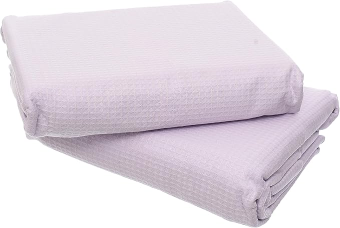 Al-Ameria single 1-piece coverlet by MODA HOME in 180x240 cm size, displayed on a bed with a patterned design.