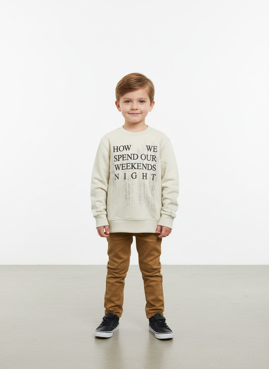 Italiano bear sweatshirt featuring a cozy design with a bear graphic on soft fabric, perfect for casual wear.