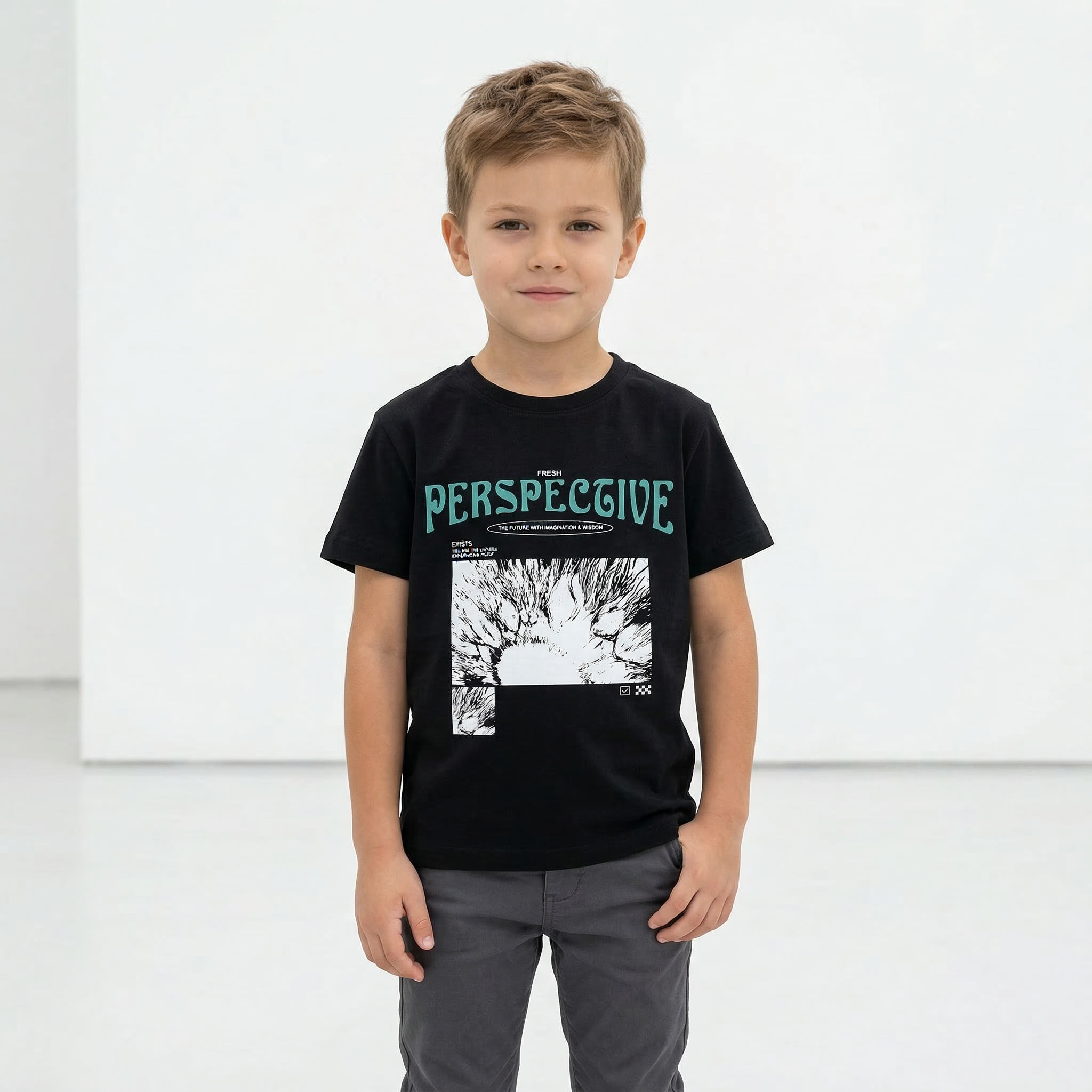 Italiano Perspective men's short-sleeve T-shirt in beige fabric, featuring a casual fit and subtle branding detail.