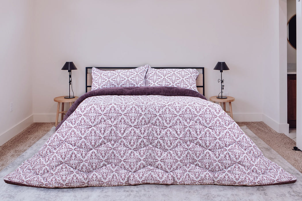 Moda Home 3 Piece Quilt Set