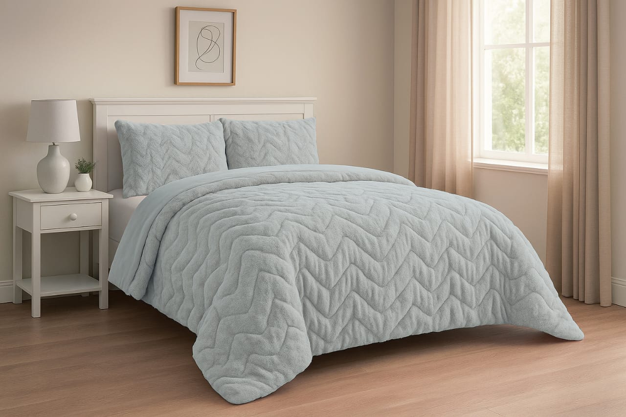 MODA HOME European Faux Fur Quilt 3 Pieces - Size 260x240cm, Perfect for Winter