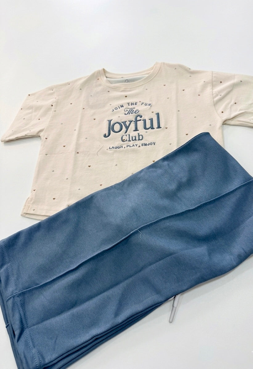 YAYA joyful long-sleeve shirt and pajama pant set in soft fabric, featuring playful patterns for comfortable sleepwear.