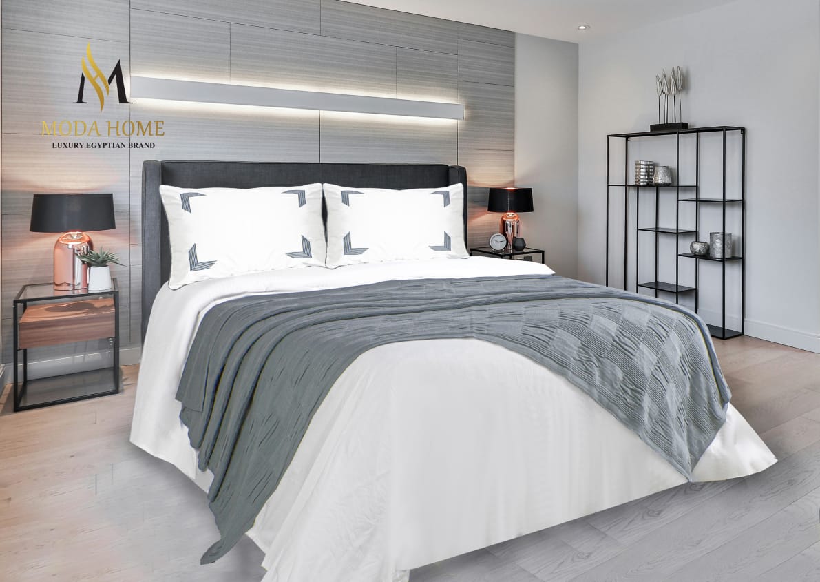 MODA HOME X-One Plain 4-Piece Coverlet Set in 240x260 cm with matching pillow covers, soft and lightweight bedding ensemble.