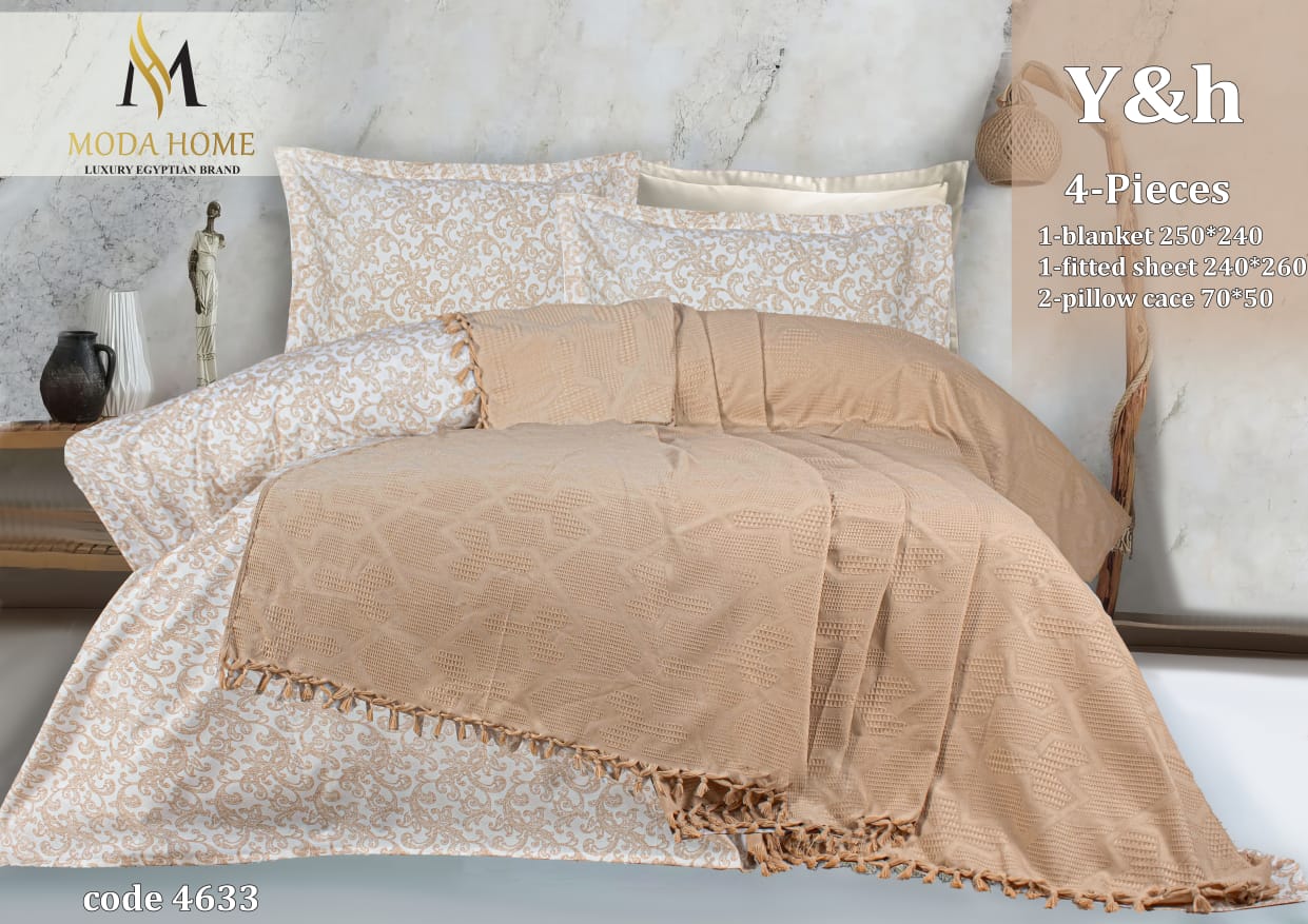 MODA HOME 4-piece coverlet and sheet set in 240x260 cm, featuring soft fabric and elegant design for bedroom decor.