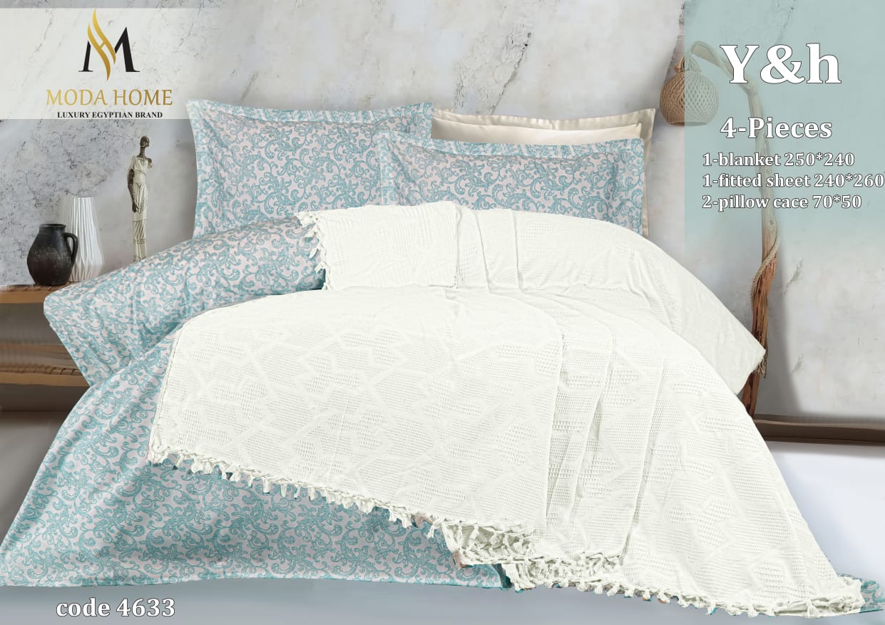 MODA HOME 4-piece coverlet and sheet set in 240x260 cm with a soft, textured fabric and coordinating bedding design.