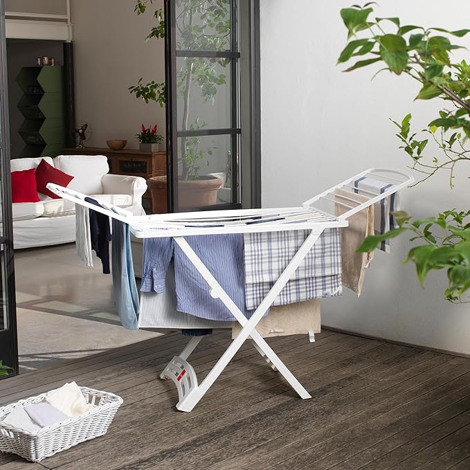 "Vileda Solar Laundry dryer, suitable for Indoor and outdoor uses, hanging space for 20 meters, lightweight, and Easy to install with transport wheels"