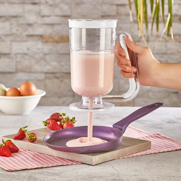 Qluxideas / Plastic ( PANCAKE DISPENSER )