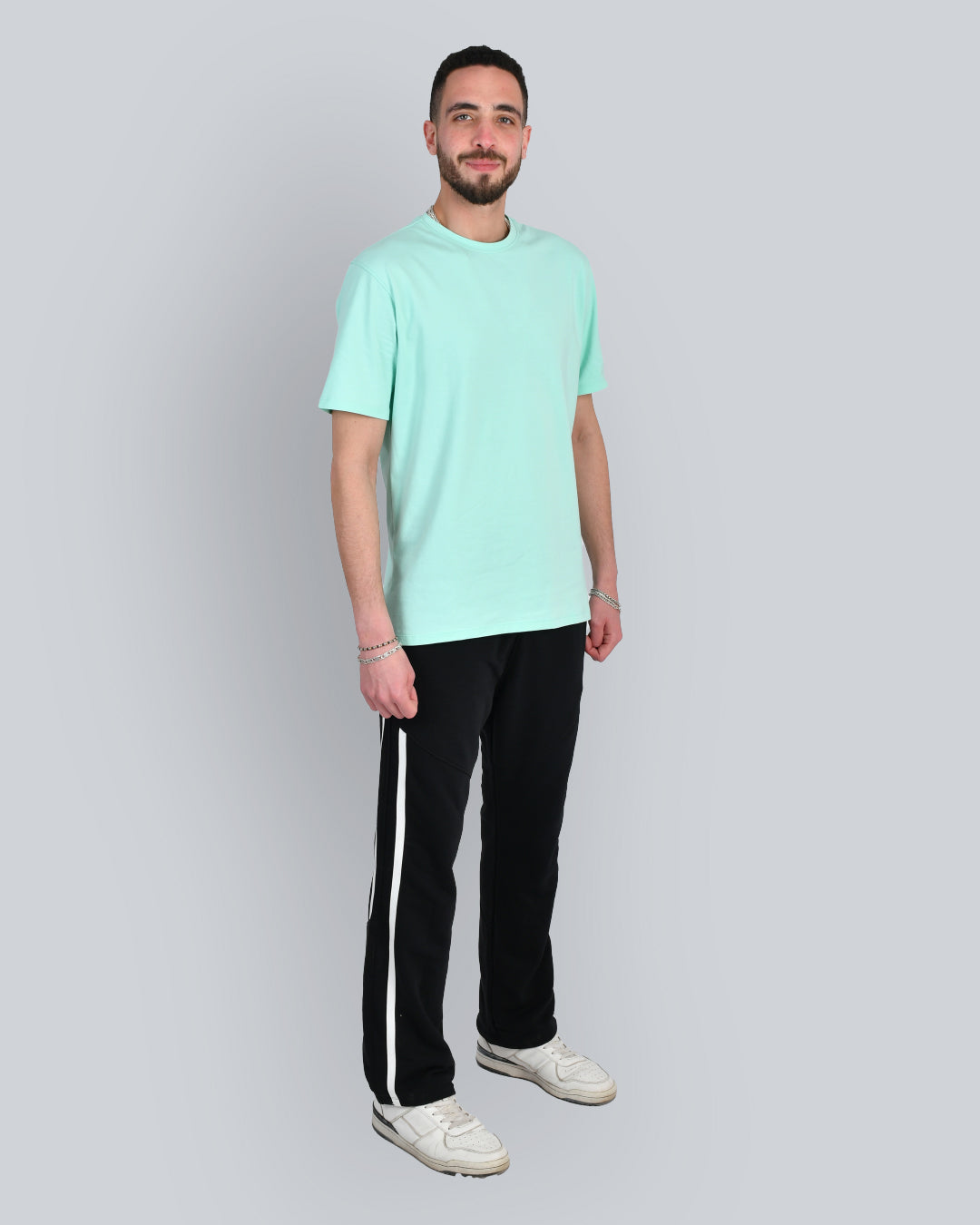 TWO LINES STANDARD SWEATPANT