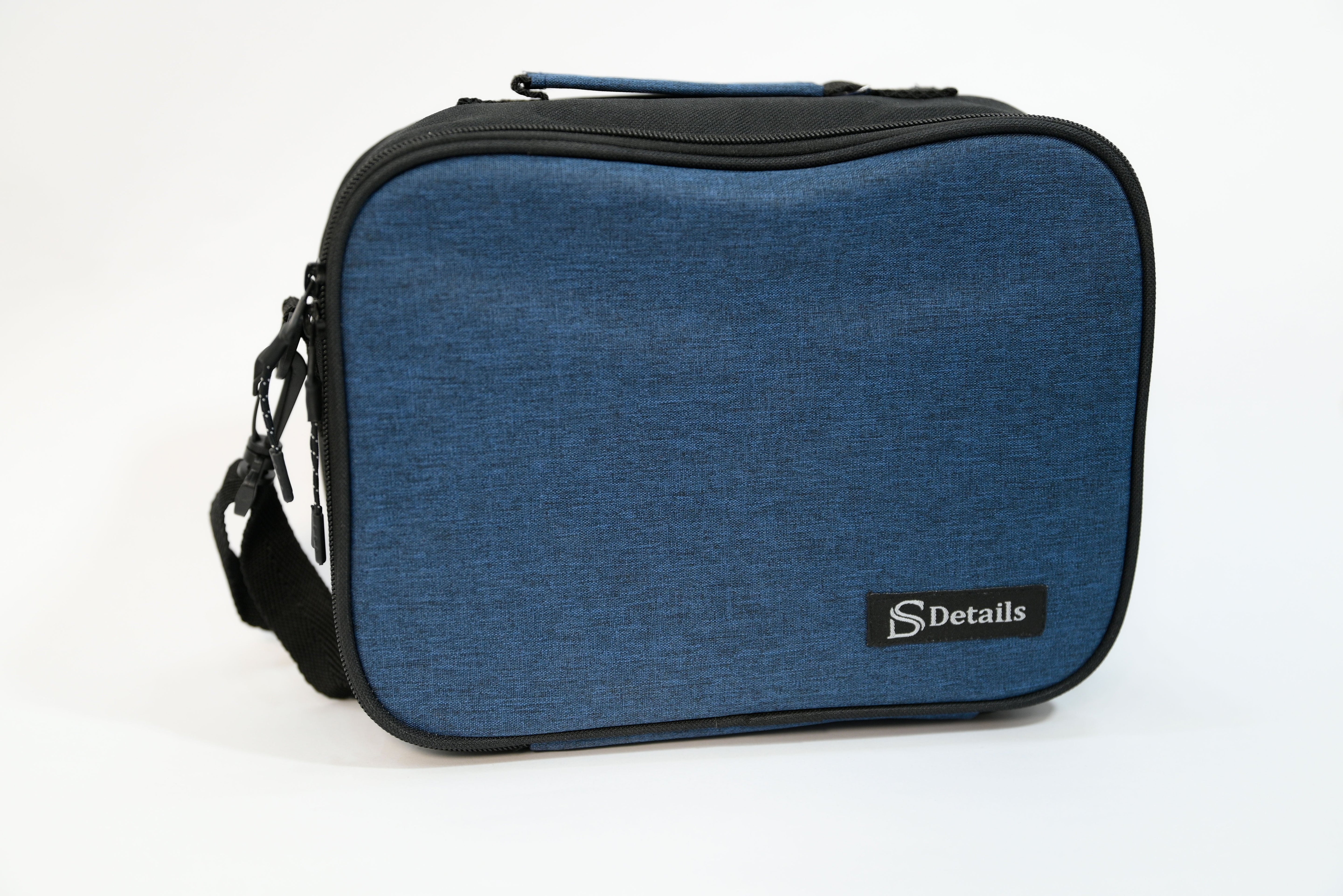 Rectangular 7-liter Husseinyoussef lunch bag with insulated interior and zipper closure, ideal for keeping food fresh.