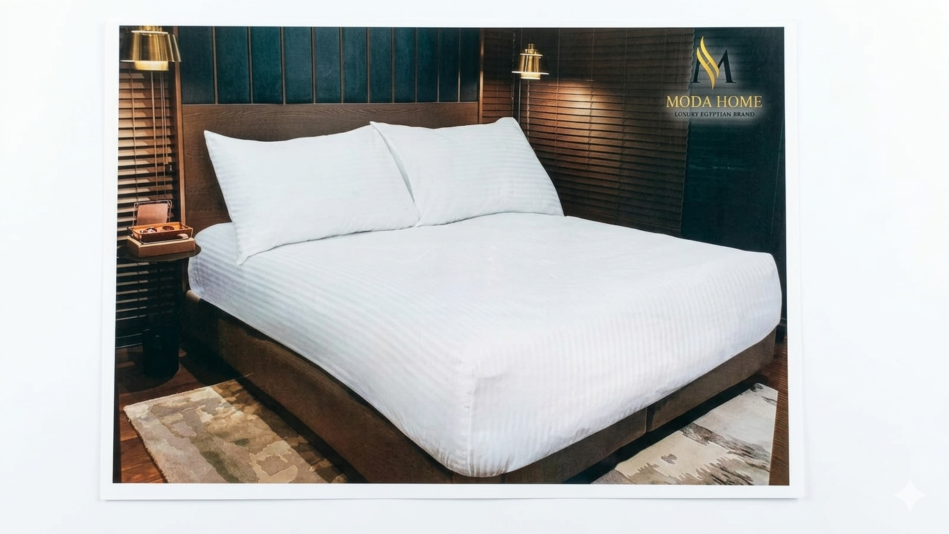 MODA HOME Stripe Fitted Sheet Set in 200 cm, featuring a stylish striped design on soft, comfortable bedding fabric.