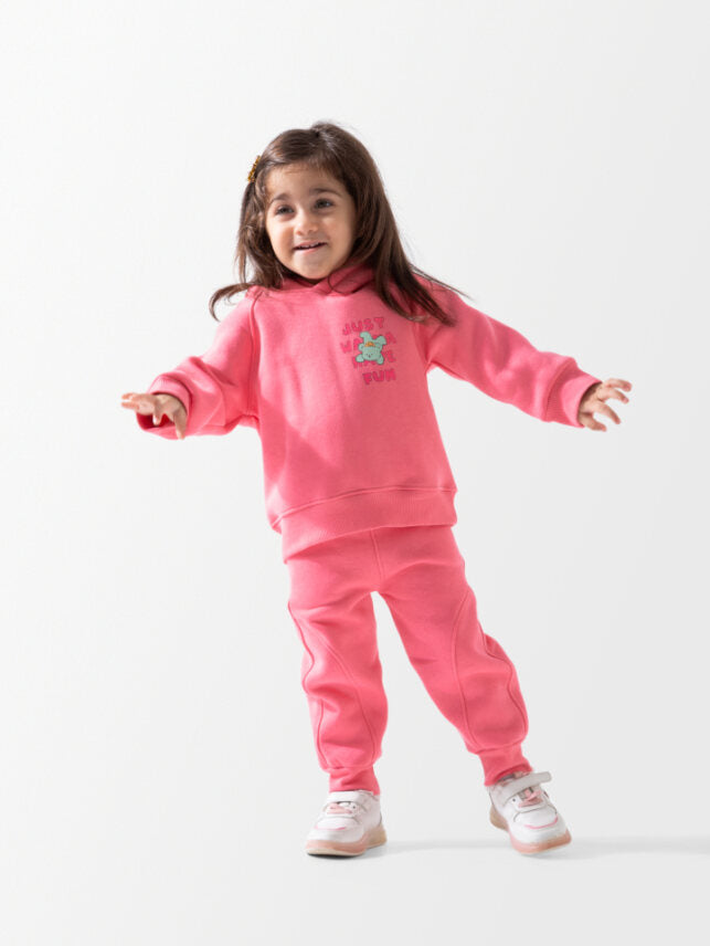 Sotra JUST FUN طقم كم بنطلون with matching top and pants, made from comfortable fabric, shown in a stylish casual outfit.