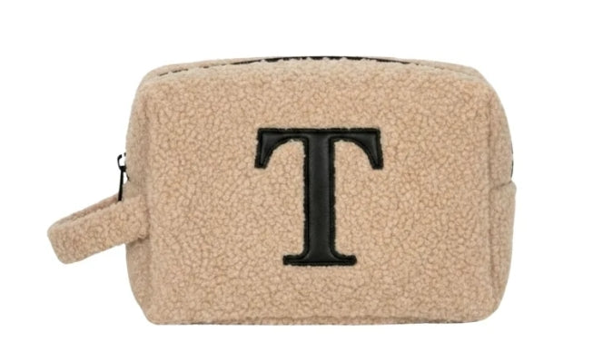 FUR POUCH LETTERS Y شنطة