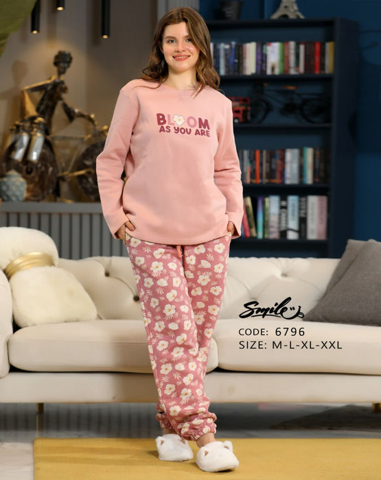 Winter Pajama set with sleeves and pants