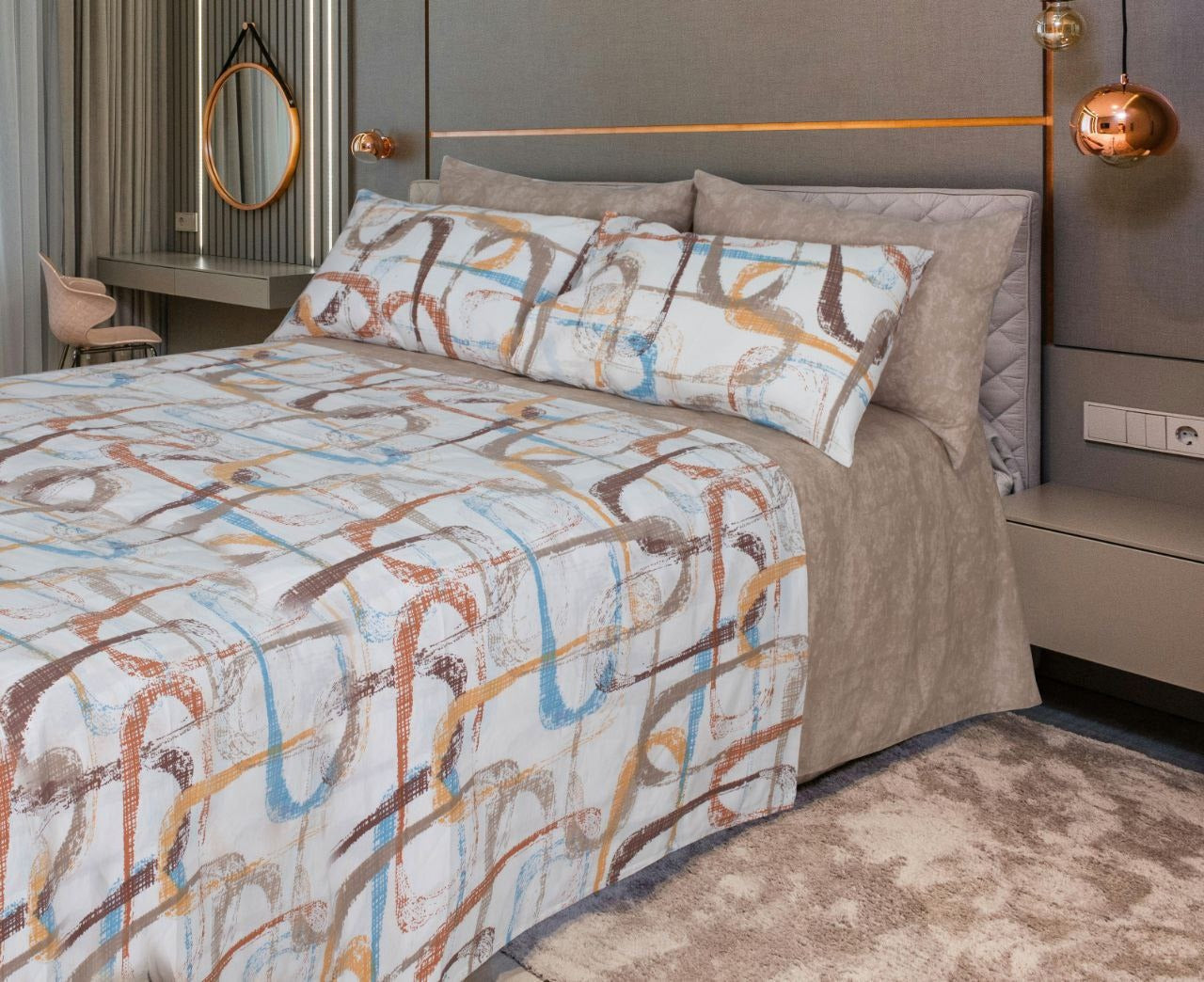 MODA HOME handmade 5-piece bedsheet set in size 260x240 cm with intricate patterns and soft fabric for a cozy bedroom look.