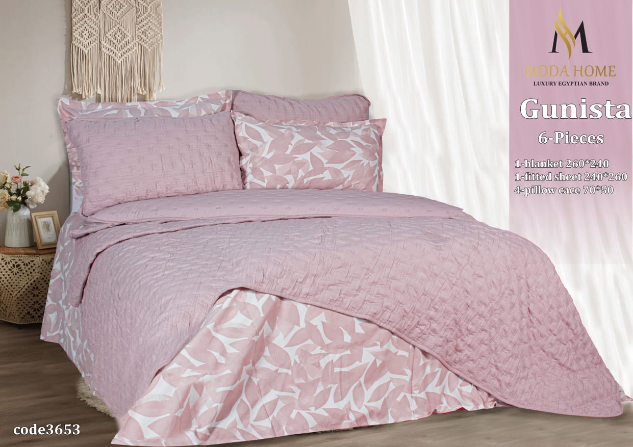 MODA HOME Jonsta 6-piece coverlet set with fitted sheet in size 260x240 cm, featuring a comfortable, stylish bedding design.