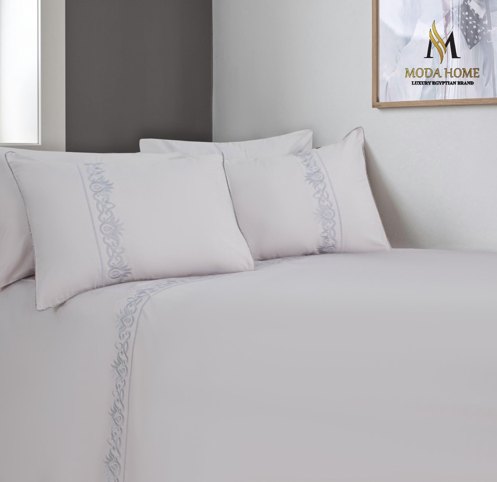 MODA HOME Touch bedsheet set with five pieces, featuring a 240x260 cm size in soft, comfortable fabric.