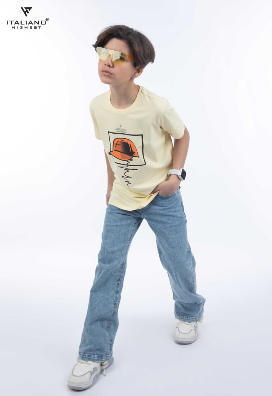 Italiano men's half-sleeve T-shirt with a casual fit, shown in a relaxed pose against a plain background.
