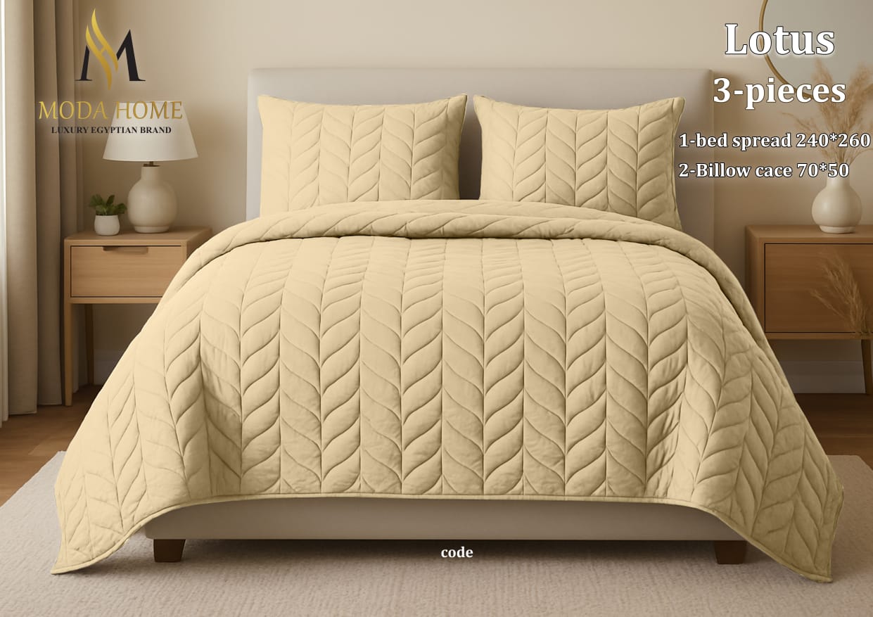 MODA HOME Lotus Coverlet 3-piece set with a 260x240 cm design, featuring a soft, decorative fabric perfect for cozy bedding.